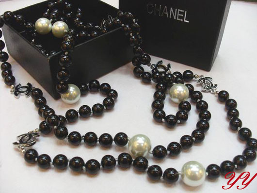 Collana Chanel Modello 277